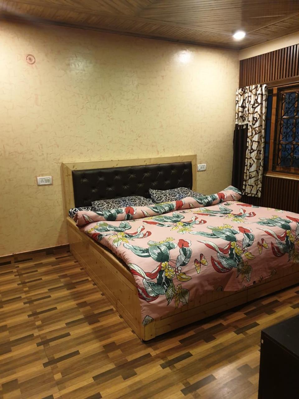 New Mehdudia B&B Шимла Екстериор снимка